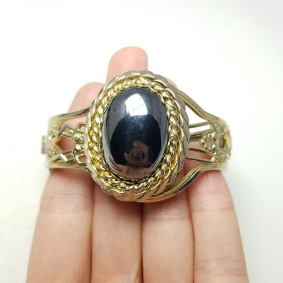 Vintage Large Gold Tone Bangle with Oval Cabochon Center, Hinged Bracelet Estate - Picture 2 of 8